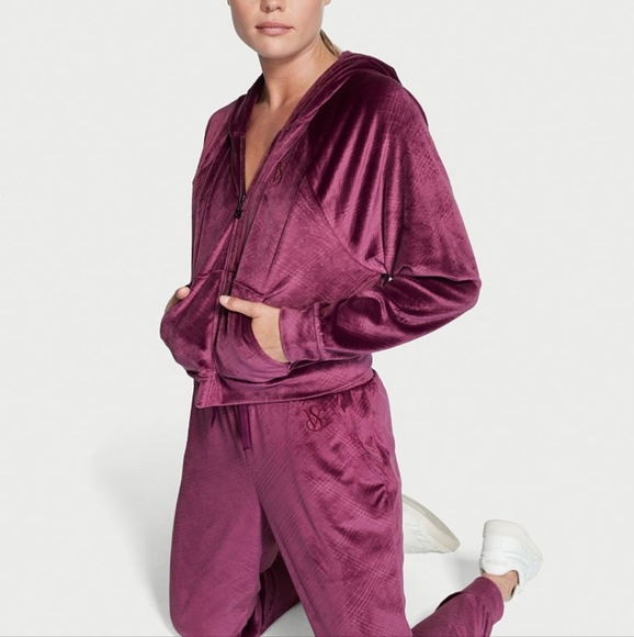Victoria's Secret Other - Victorias Secret velour sweat suit